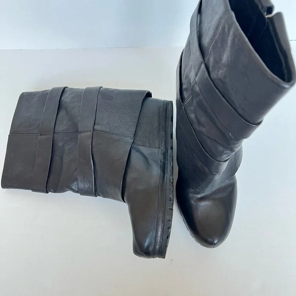Vera Wang Lavender York Wedge Boots - Picture 5 of 15